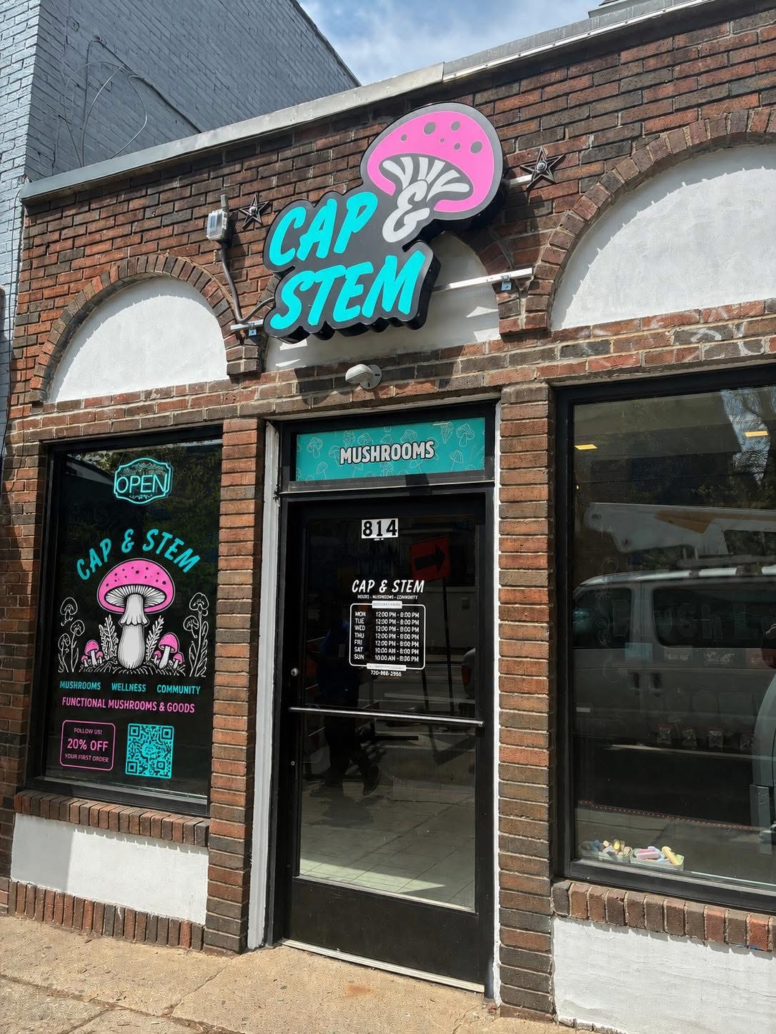 Cap & Stem logo